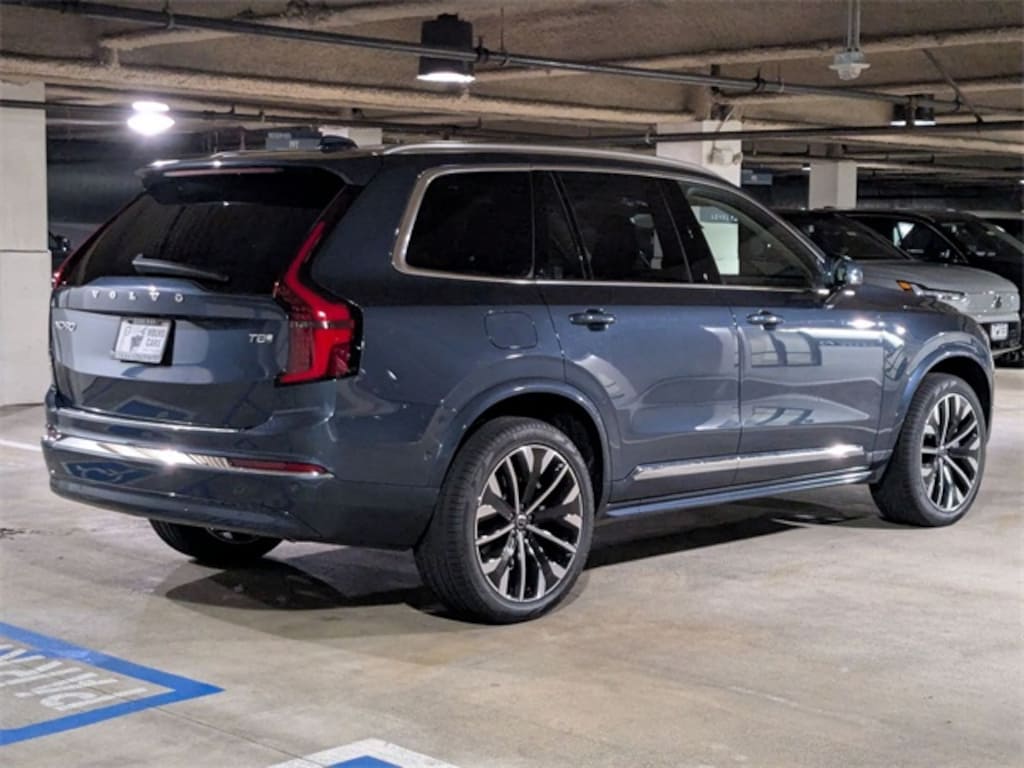 New 2025 Volvo XC90 plug-in hybrid T8 (2025.5) Ultra 7-Seater SUV