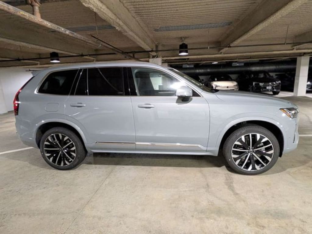 New 2026 Volvo XC90 B6 Plus 7-Seater SUV