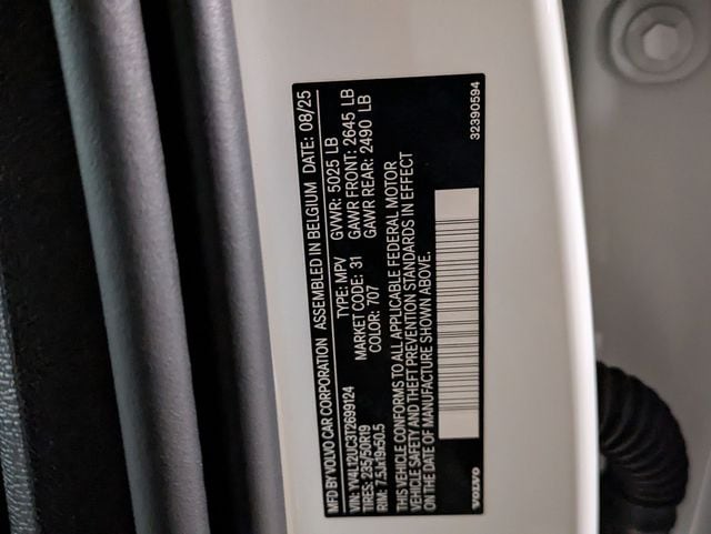 2026 Volvo XC40 Plus - Photo 32