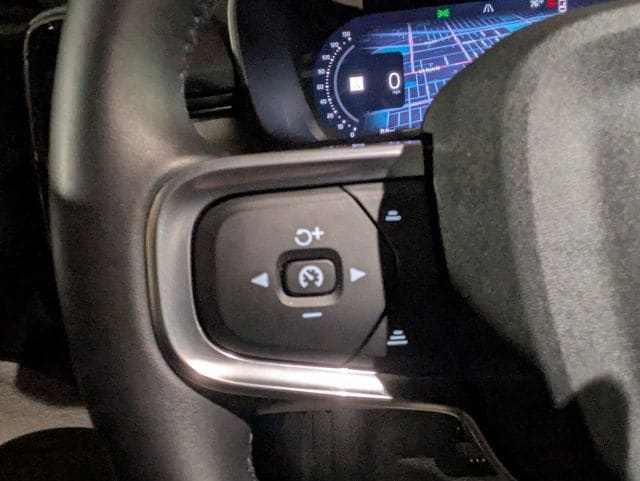 2026 Volvo XC40 Plus - Photo 18