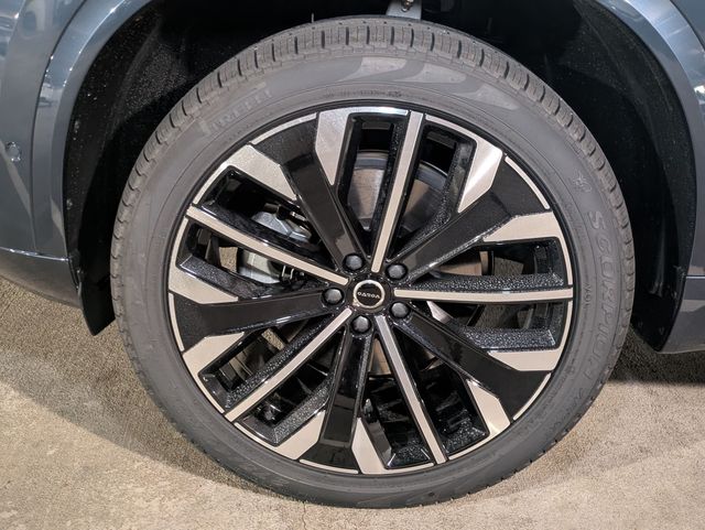2026 Volvo XC90 Ultra - Photo 10