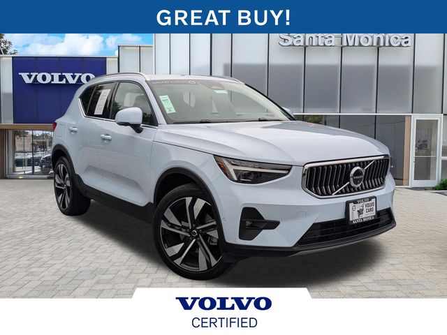 2025 Volvo XC40 B5 Plus Bright AWD's photo