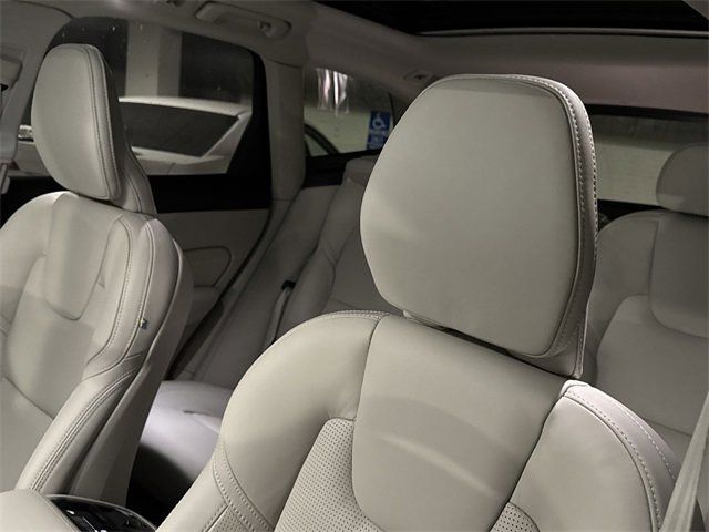 2025 Volvo XC60 Ultra - Photo 21
