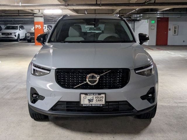 2026 Volvo XC40 Plus - Photo 8