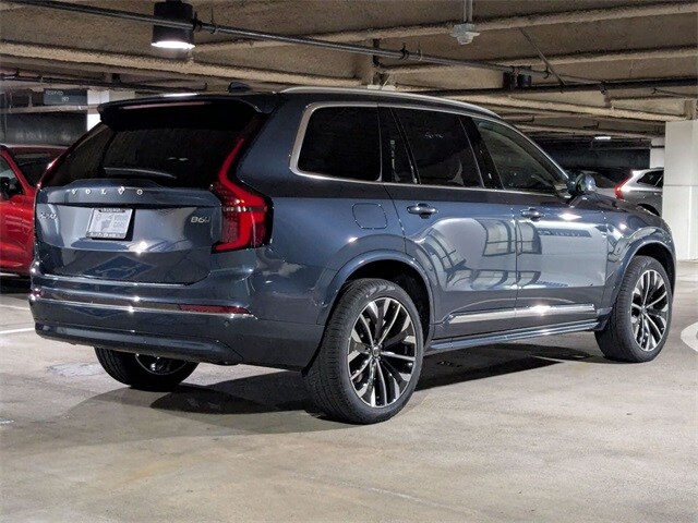 2025 Volvo XC90 Plus photo 3
