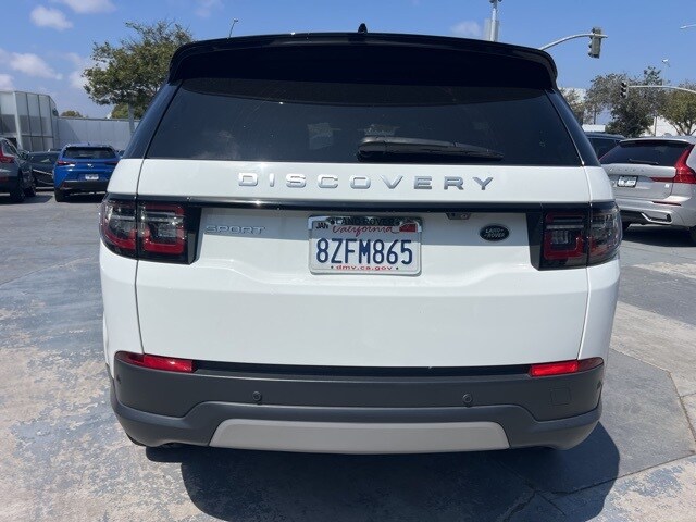 2021 Land Rover Discovery Sport SE photo 3