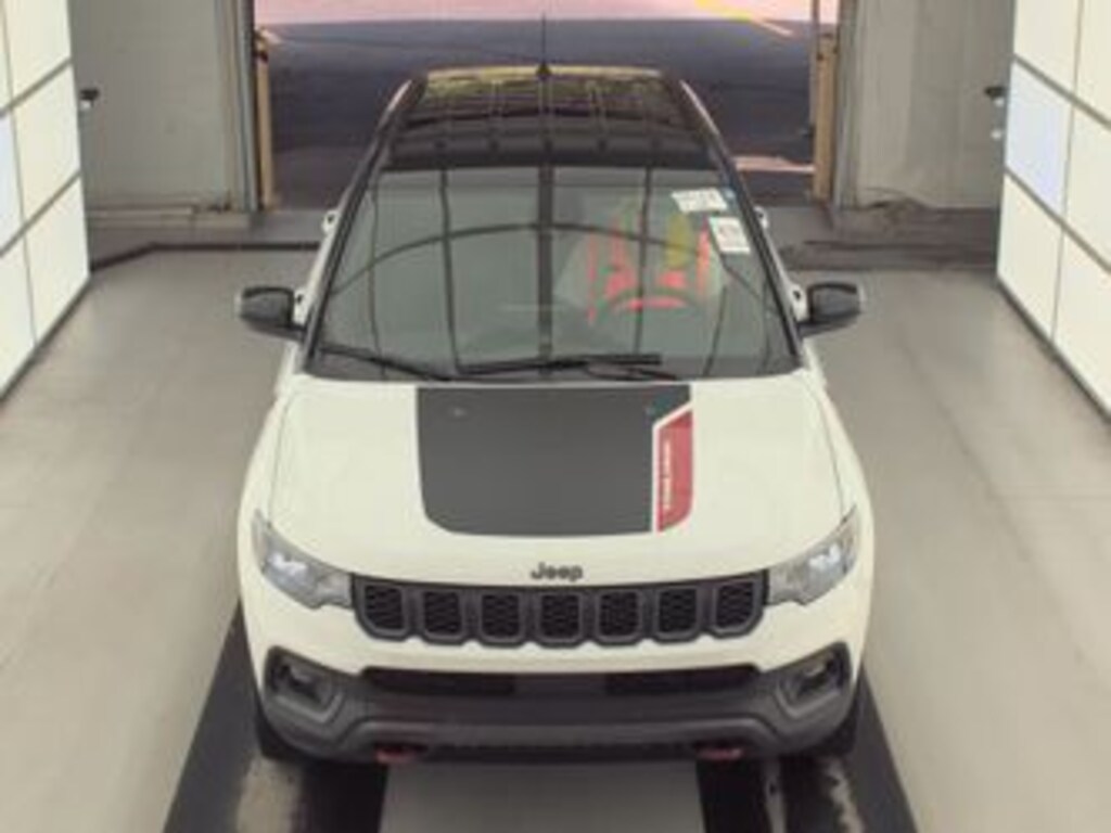 Used 2025 Jeep Compass Trailhawk SUV