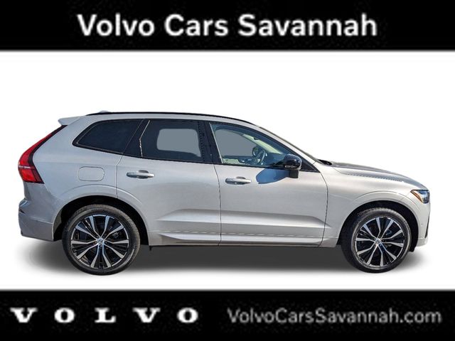 2025 Volvo XC60 B5 Plus photo 2