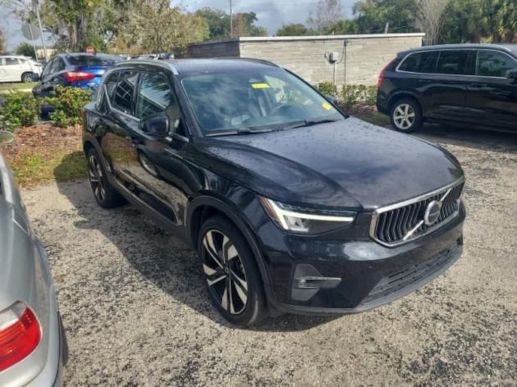 Certified 2023 Volvo XC40 B5 Plus Bright Theme SUV