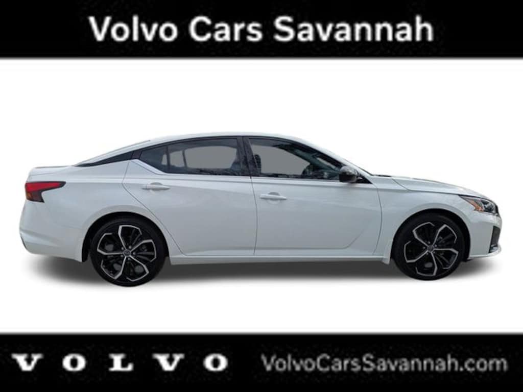 Used 2024 Nissan Altima 2.5 SR Sedan