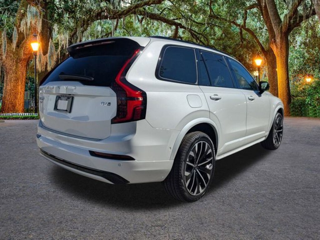 New 2026 Volvo XC90 B6 Ultra Dark Theme 6-Seater SUV
