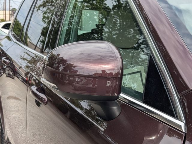2025 Volvo XC90 Core - Photo 11