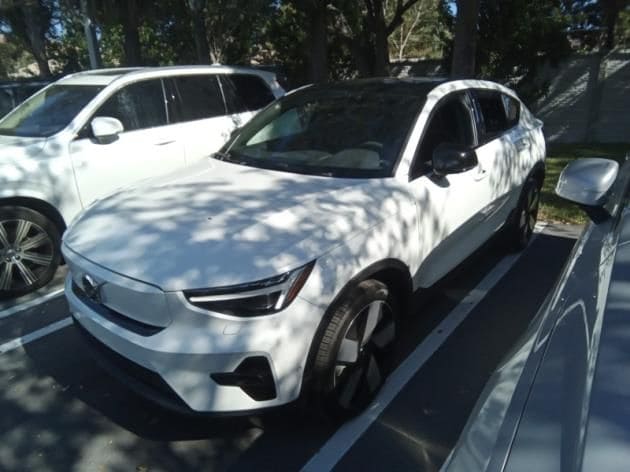 2023 Volvo C40 Ultimate's photo