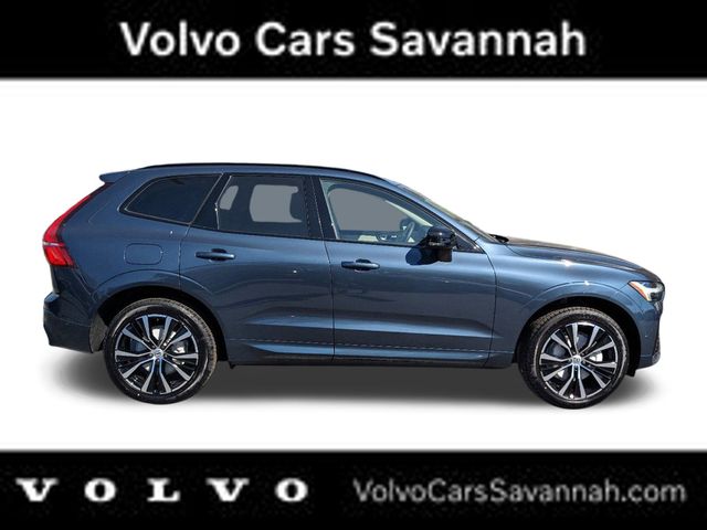 2025 Volvo XC60 B5 Plus photo 2