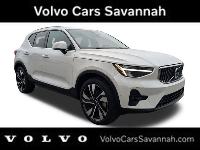 2025 Volvo XC40 Plus
