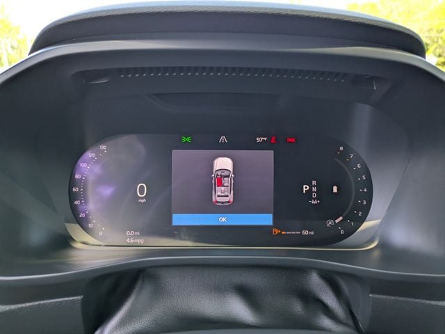 2025 Volvo XC40 Core - Photo 36