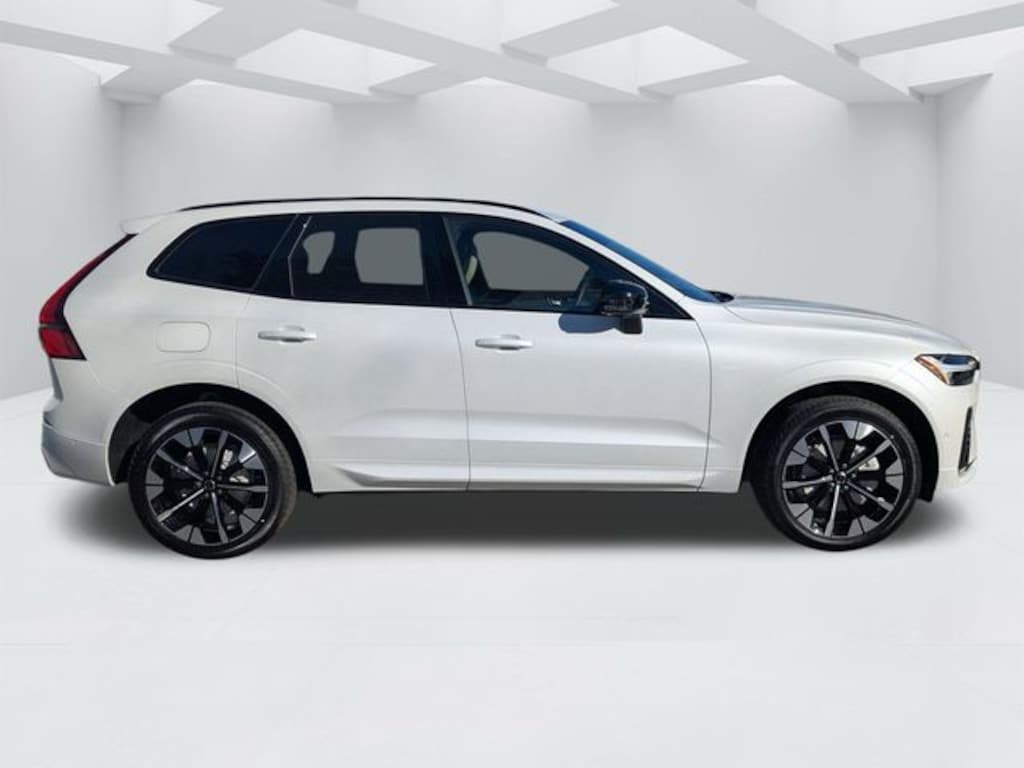 New 2026 Volvo XC60 B5 Plus SUV