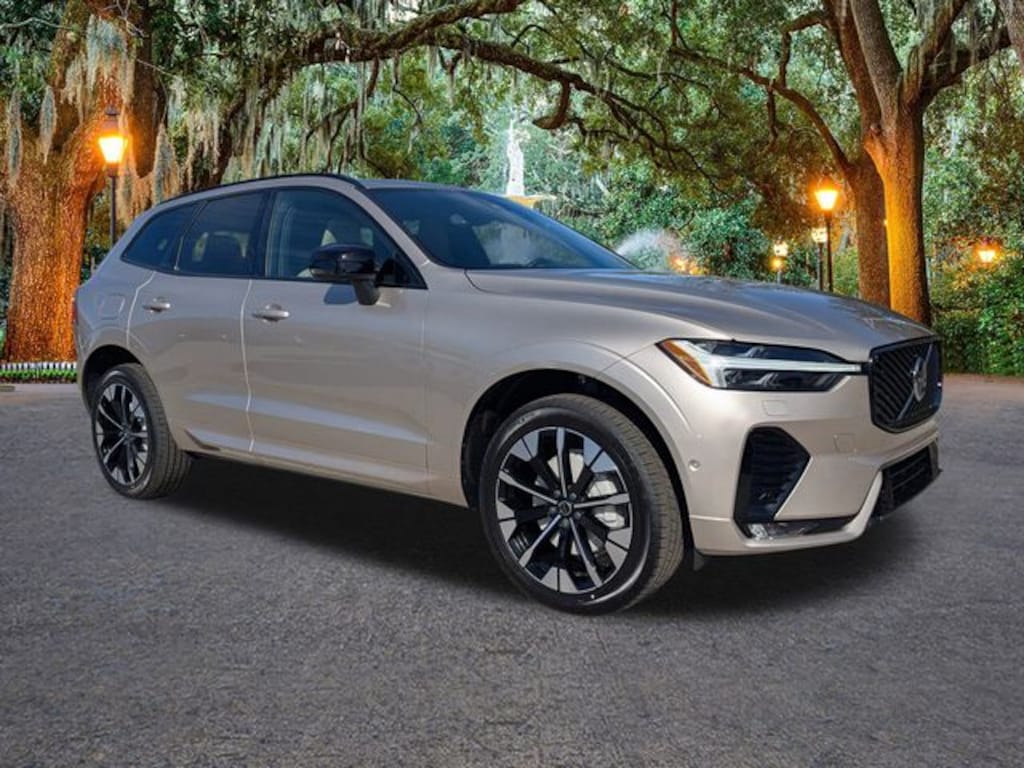 New 2026 Volvo XC60 B5 Plus SUV