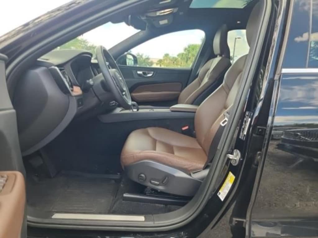 Certified 2023 Volvo XC60 B5 Plus Bright Theme SUV