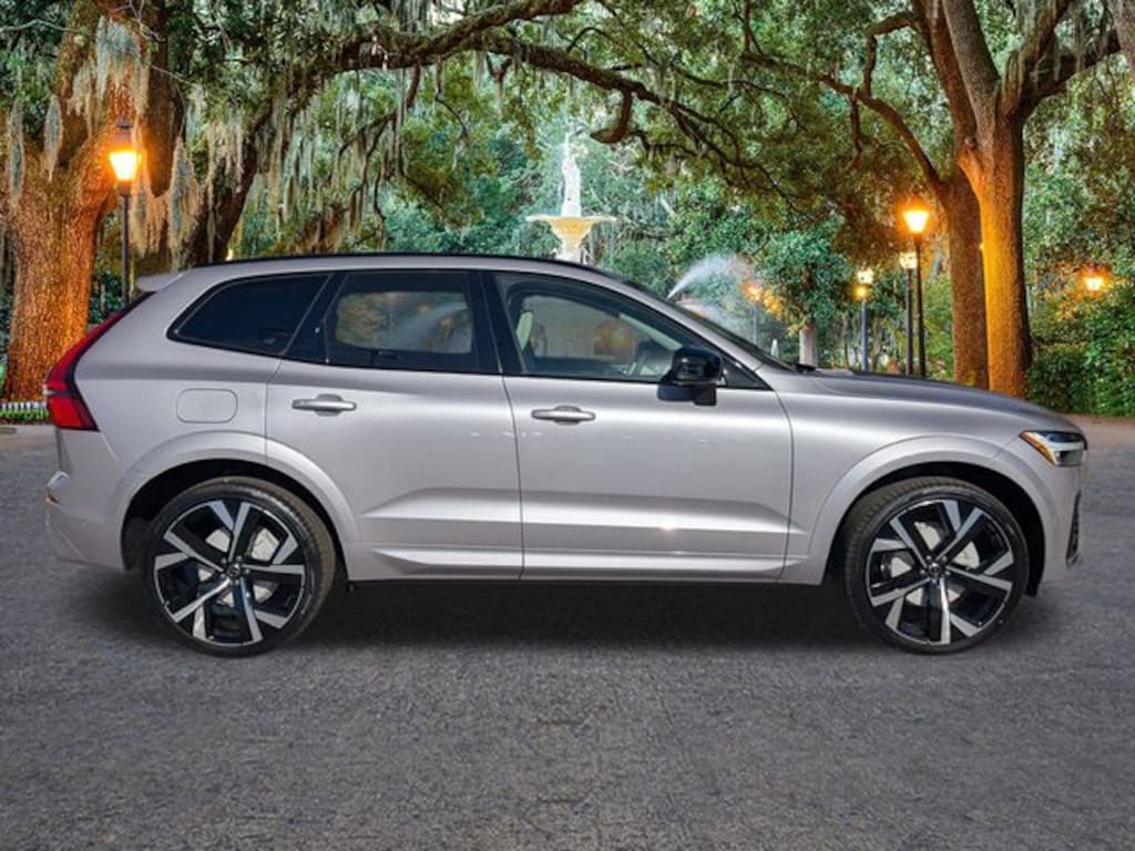 New 2026 Volvo XC60 B5 Ultra SUV