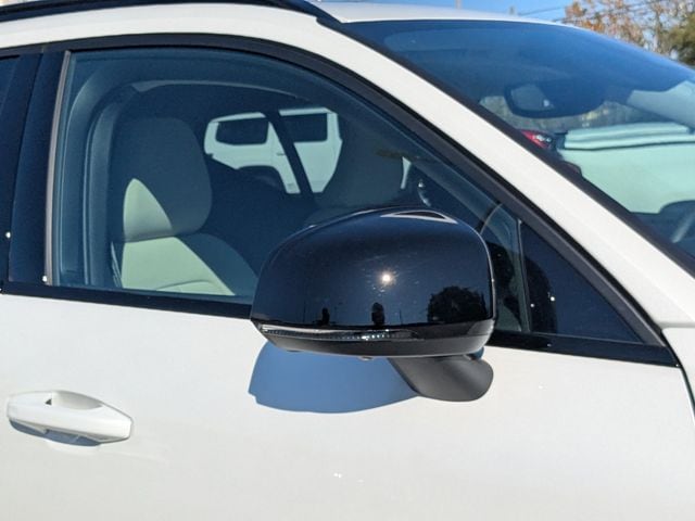 2026 Volvo XC40 Ultra - Photo 12