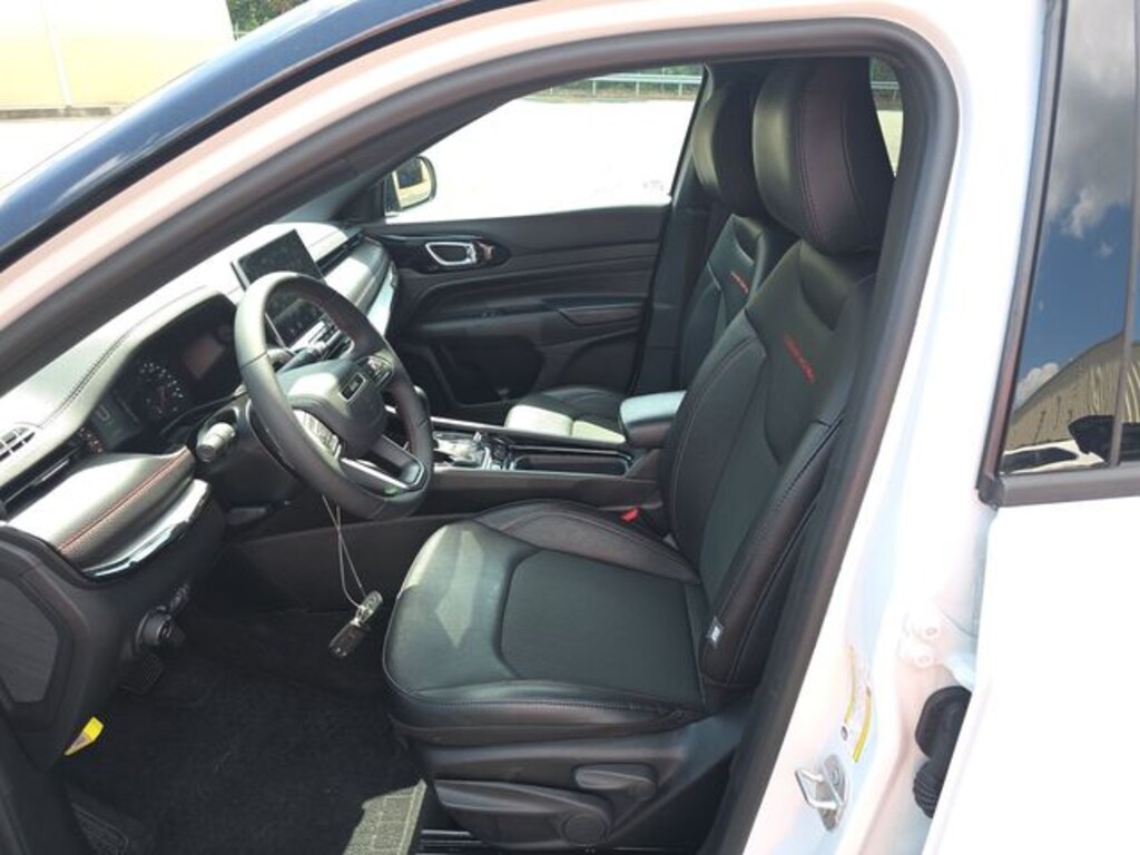 Used 2025 Jeep Compass Trailhawk SUV