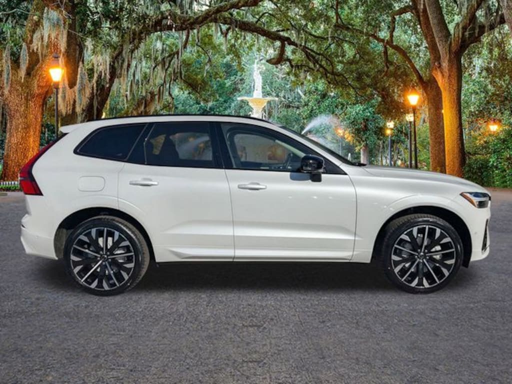 New 2026 Volvo XC60 B5 Ultra SUV