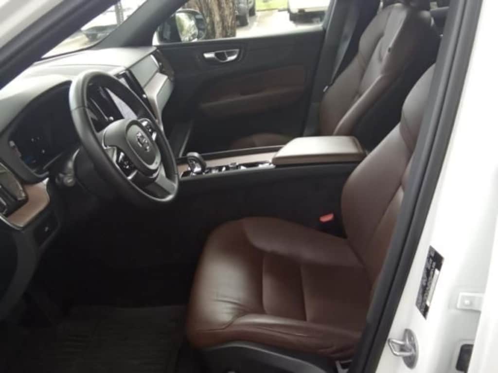 Certified 2024 Volvo XC60 B5 Plus Dark Theme SUV