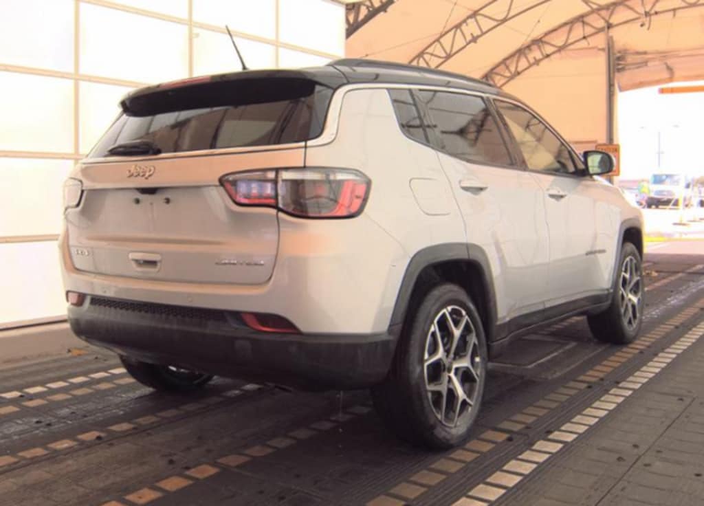 Used 2025 Jeep Compass Limited SUV