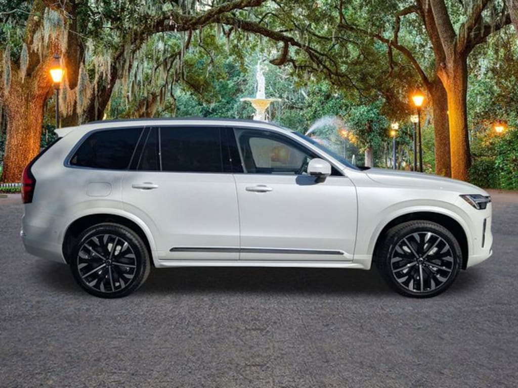 New 2026 Volvo XC90 B6 Ultra 7-Seater SUV