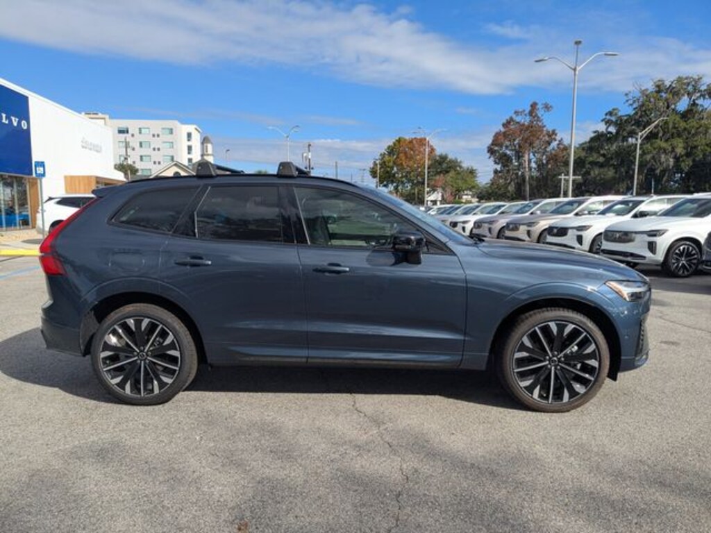 New 2026 Volvo XC60 B5 Ultra SUV