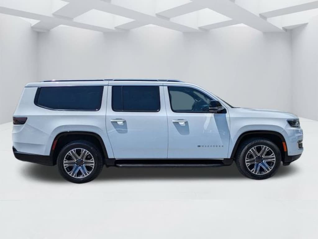 Used 2024 Jeep Wagoneer L Series II SUV
