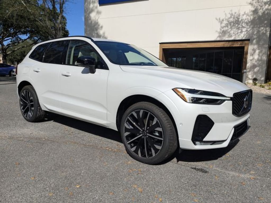 New 2026 Volvo XC60 B5 Ultra SUV