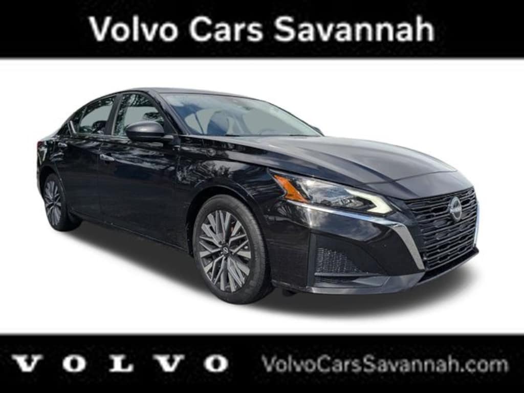 Used 2024 Nissan Altima 2.5 SV Sedan