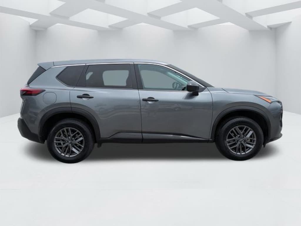 Used 2023 Nissan Rogue S SUV