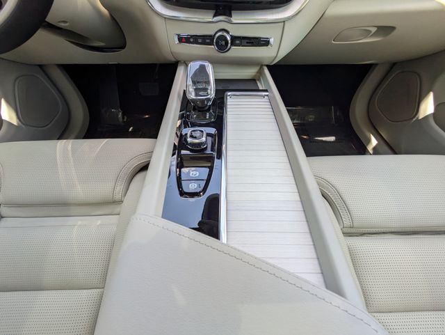 2026 Volvo XC60 Ultra - Photo 19