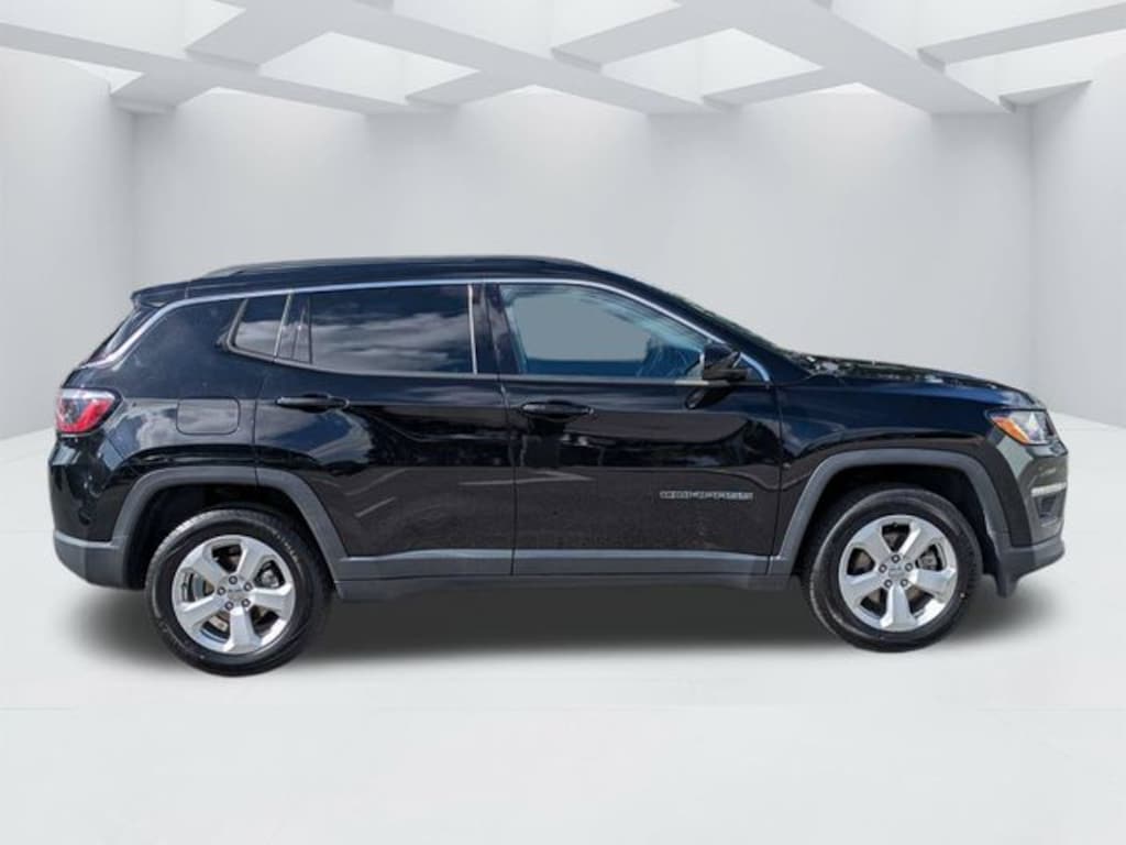Used 2021 Jeep Compass Latitude SUV