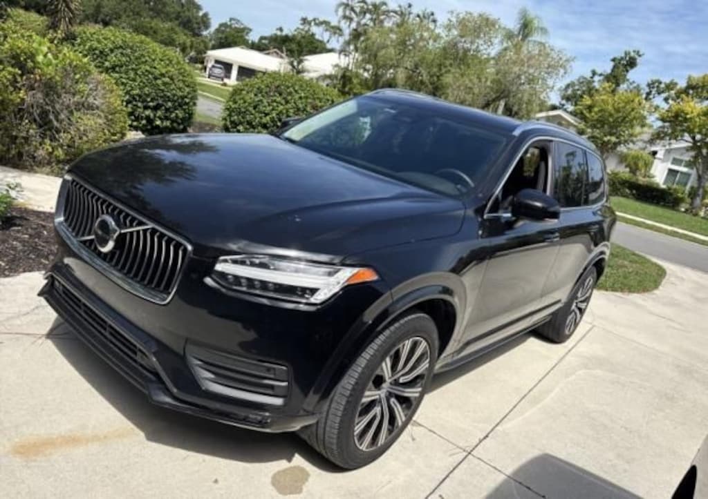 Used 2023 Volvo XC90 B6 Core SUV