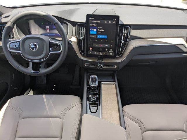 2026 Volvo XC60 Plus - Photo 15