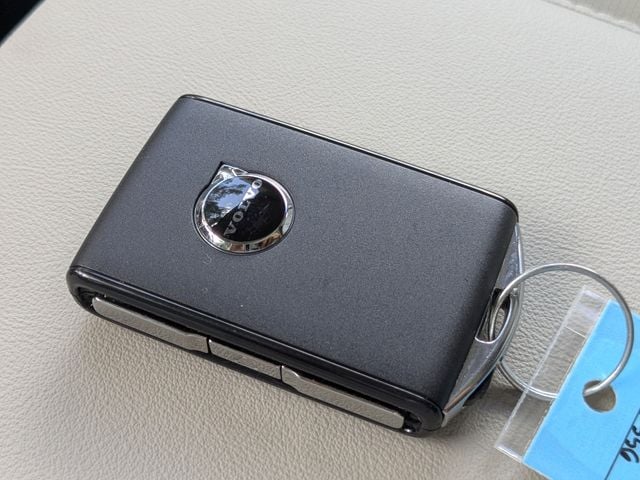 2026 Volvo XC90 Ultra - Photo 33