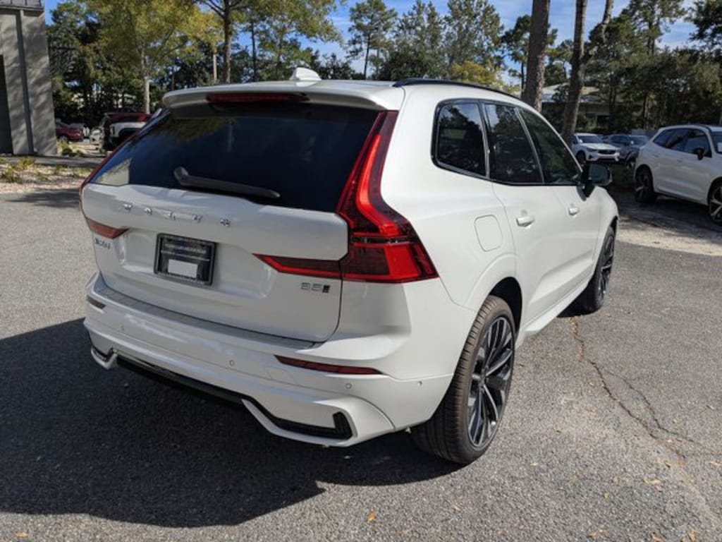 New 2026 Volvo XC60 B5 Ultra SUV