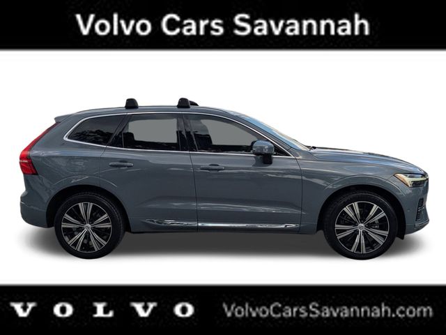 2023 Volvo XC60 B5 Ultimate photo 2