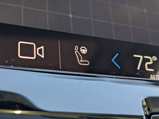 2025 Volvo XC60 Plus - Photo 27