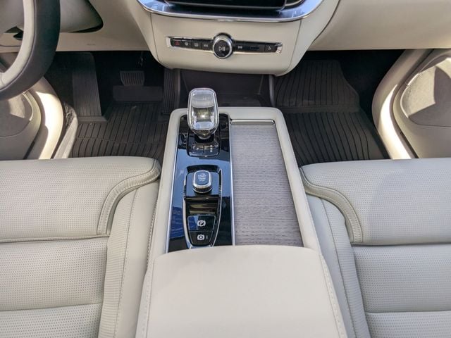 2026 Volvo XC90 Ultra - Photo 24