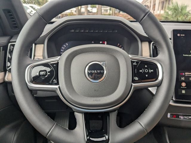 2026 Volvo XC90 Plus - Photo 35