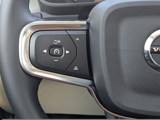 2026 Volvo XC40 Ultra - Photo 28