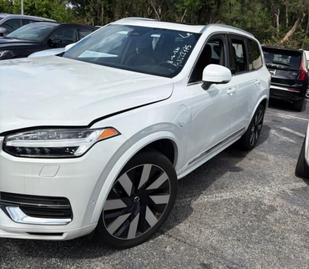 Used 2024 Volvo XC90 Recharge Plug-In Hybrid T8 Plus Bright Theme 7 Passenger SUV