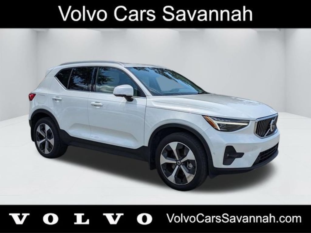Certified 2024 Volvo XC40 B5 Plus Bright Theme SUV