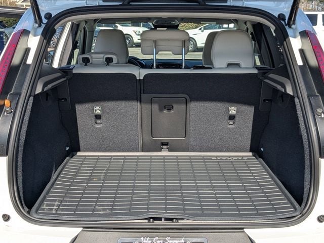 2026 Volvo XC40 Ultra - Photo 13