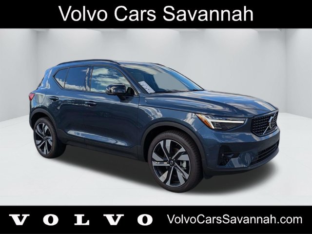 2026 Volvo XC40